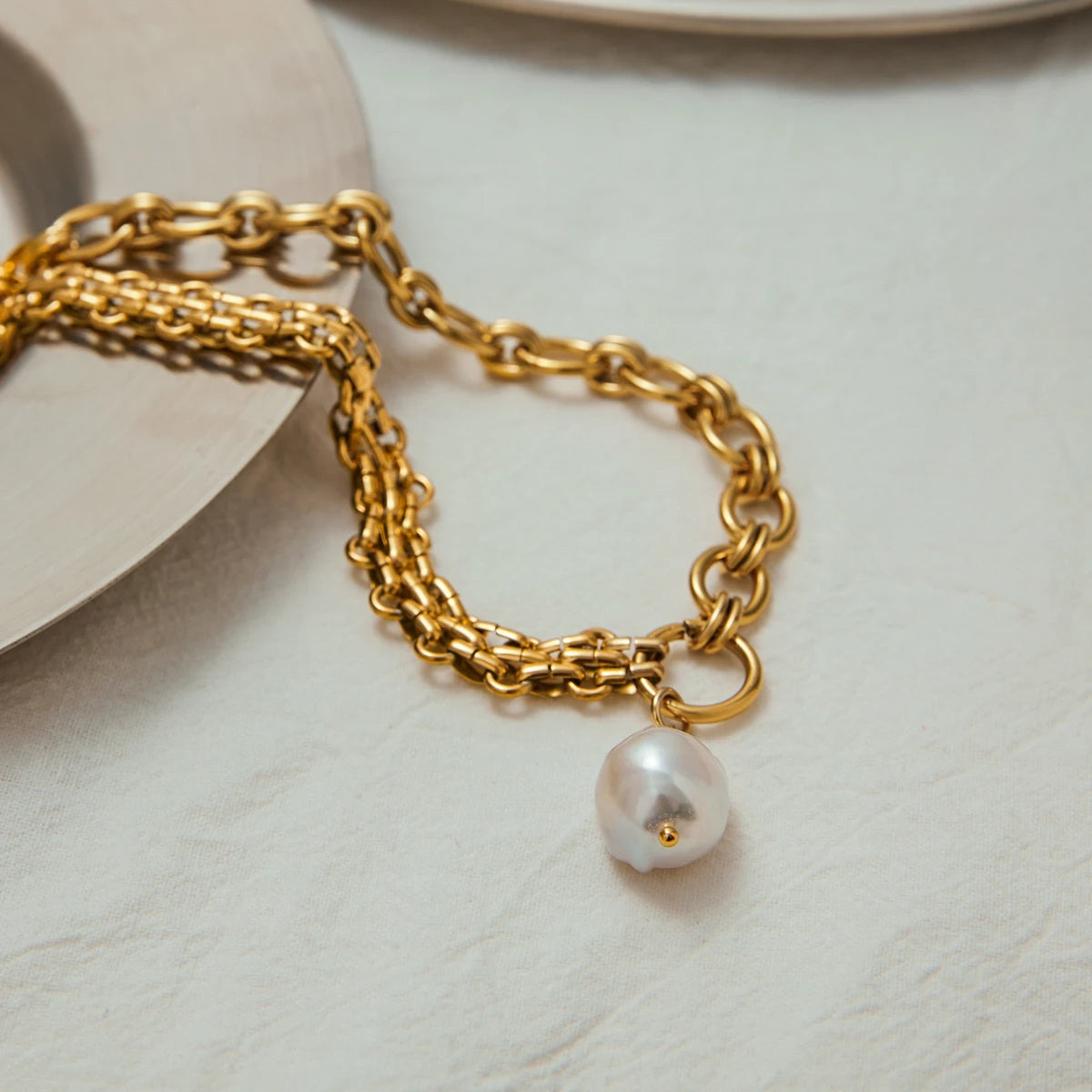 Freshwater Pearl Pendant 18K Gold Plated Necklace Stainless Steel