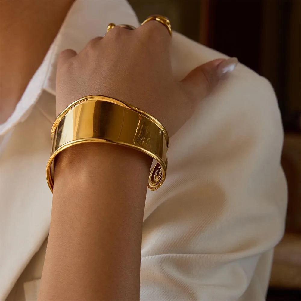Wide Bangle Spiral Bracelet 18K Gold Plated