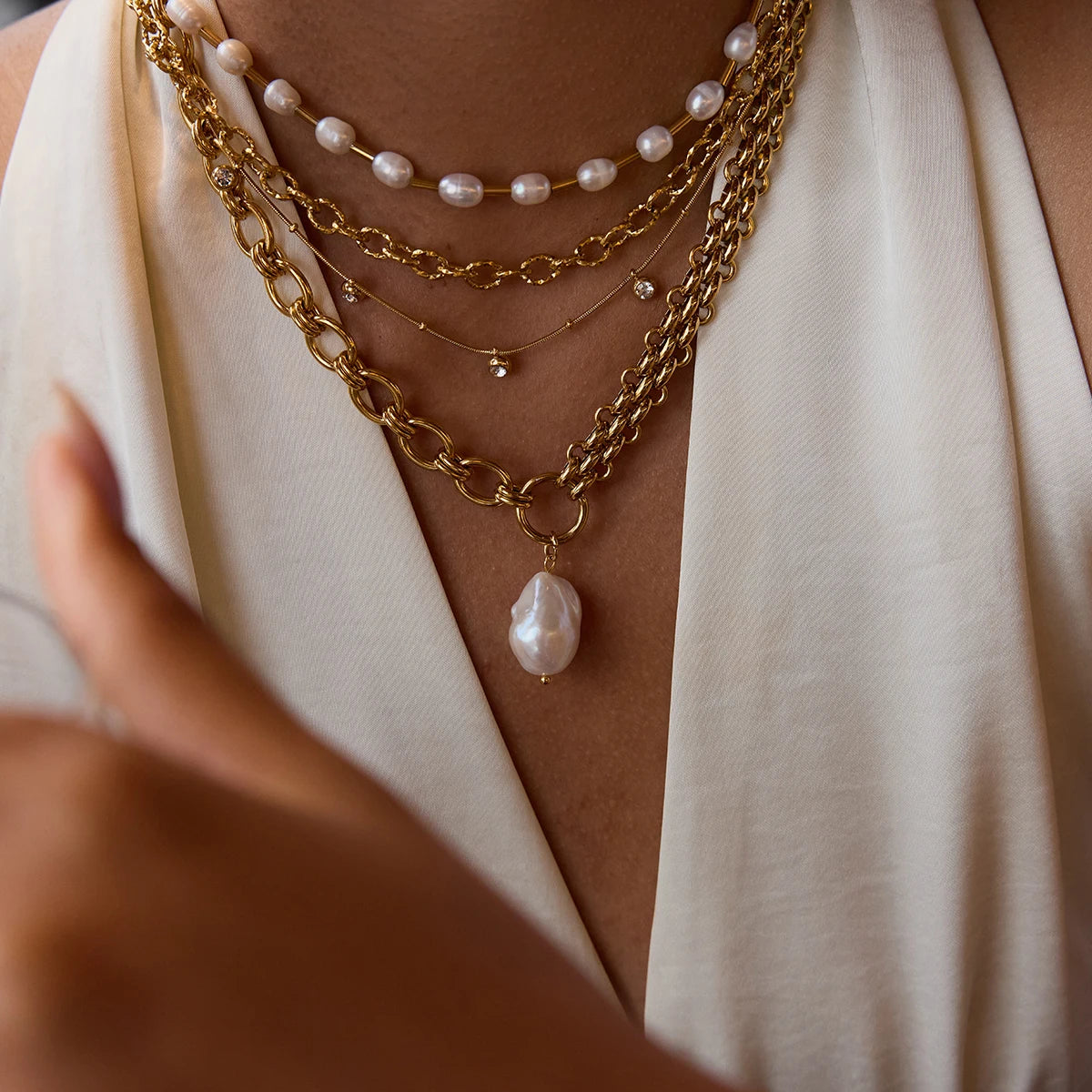 Freshwater Pearl Pendant 18K Gold Plated Necklace Stainless Steel