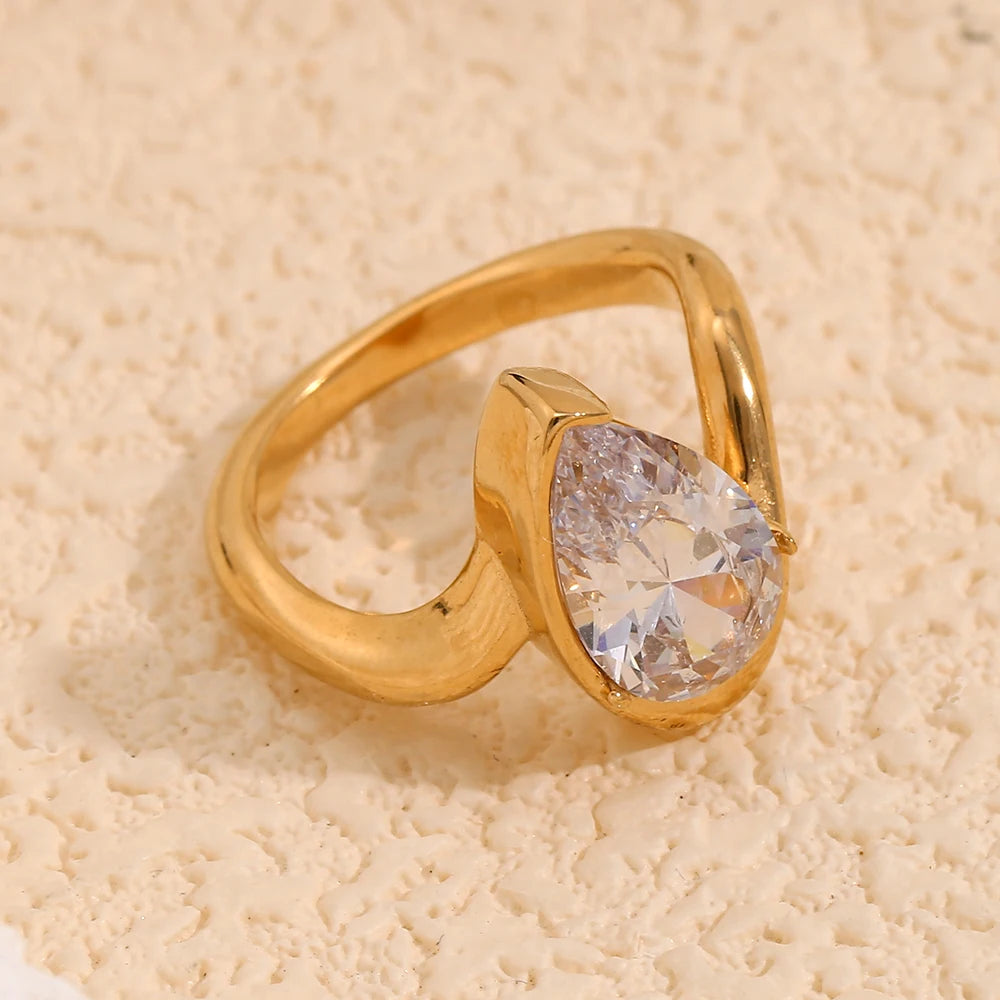 Classic Minimalist Sparking Clear Zircon Rings