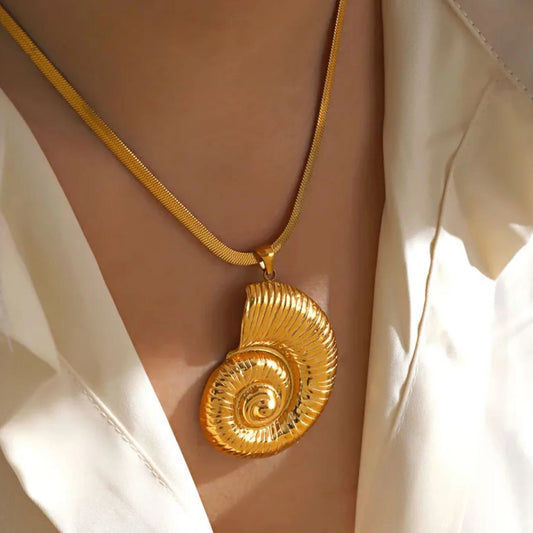 Beach Ocean Conch Pendant Necklace 18k Gold Plated Stainless Steel