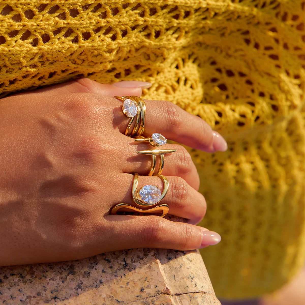 Zircon Circle Lines Gold Plated  Rings