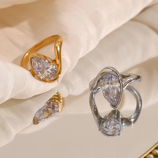 Classic Minimalist Sparking Clear Zircon Rings